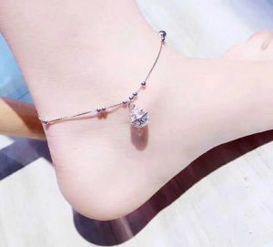 金脚链戴哪只脚女生？食指中指戴戒指什么意思？-孔夫子古玩网