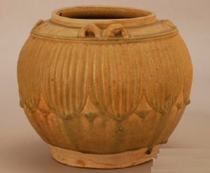 南朝青瓷釉刻花莲瓣纹罐与六朝六系青瓷莲花罐-孔夫子古玩网