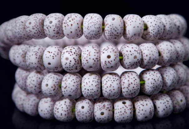 星月菩提饰品市场大揭秘：《星月菩提分级》标准，如何避免购买到假货？-孔夫子古玩网