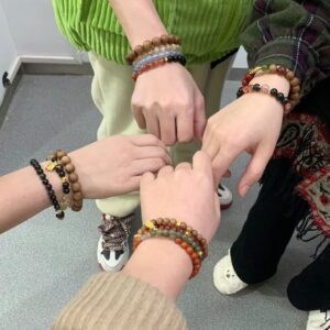 文玩市场十年疯狂落幕 大量文玩品种无人问津