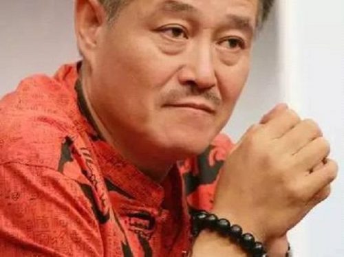 小叶紫檀手串怎样盘玩？-孔夫子古玩网